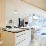 Six-bedroom In