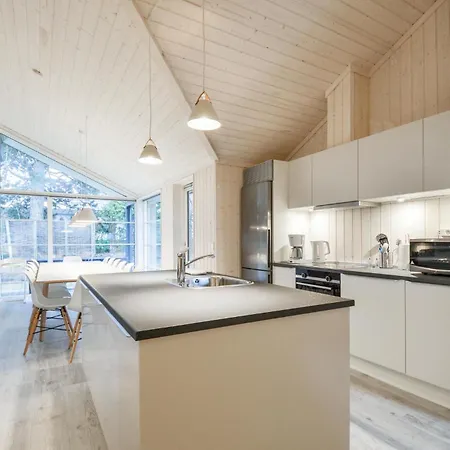 Six-bedroom In * Ebeltoft